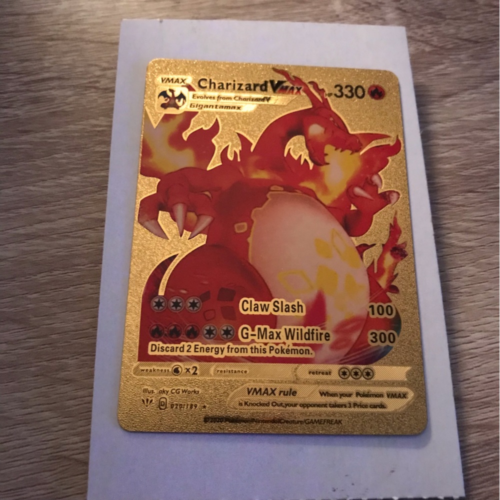 Charizard VMAX - Gold NEW